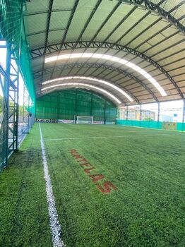 Quadras de Futebol Cobertas em Adrianópolis